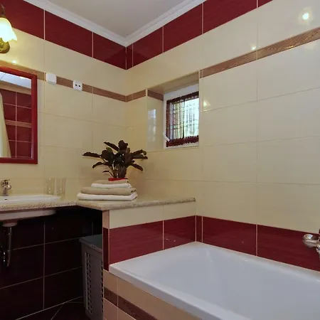 Matyas Apartmanhaz Gyula Exterior photo