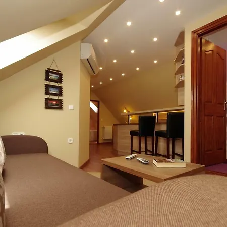 Matyas Apartmanhaz Gyula Exterior photo