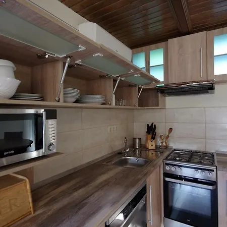 Matyas Apartmanhaz Gyula Exterior photo
